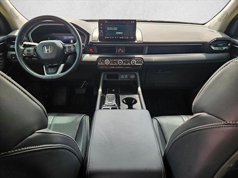 Used 2023 Honda Pilot Elite image 18