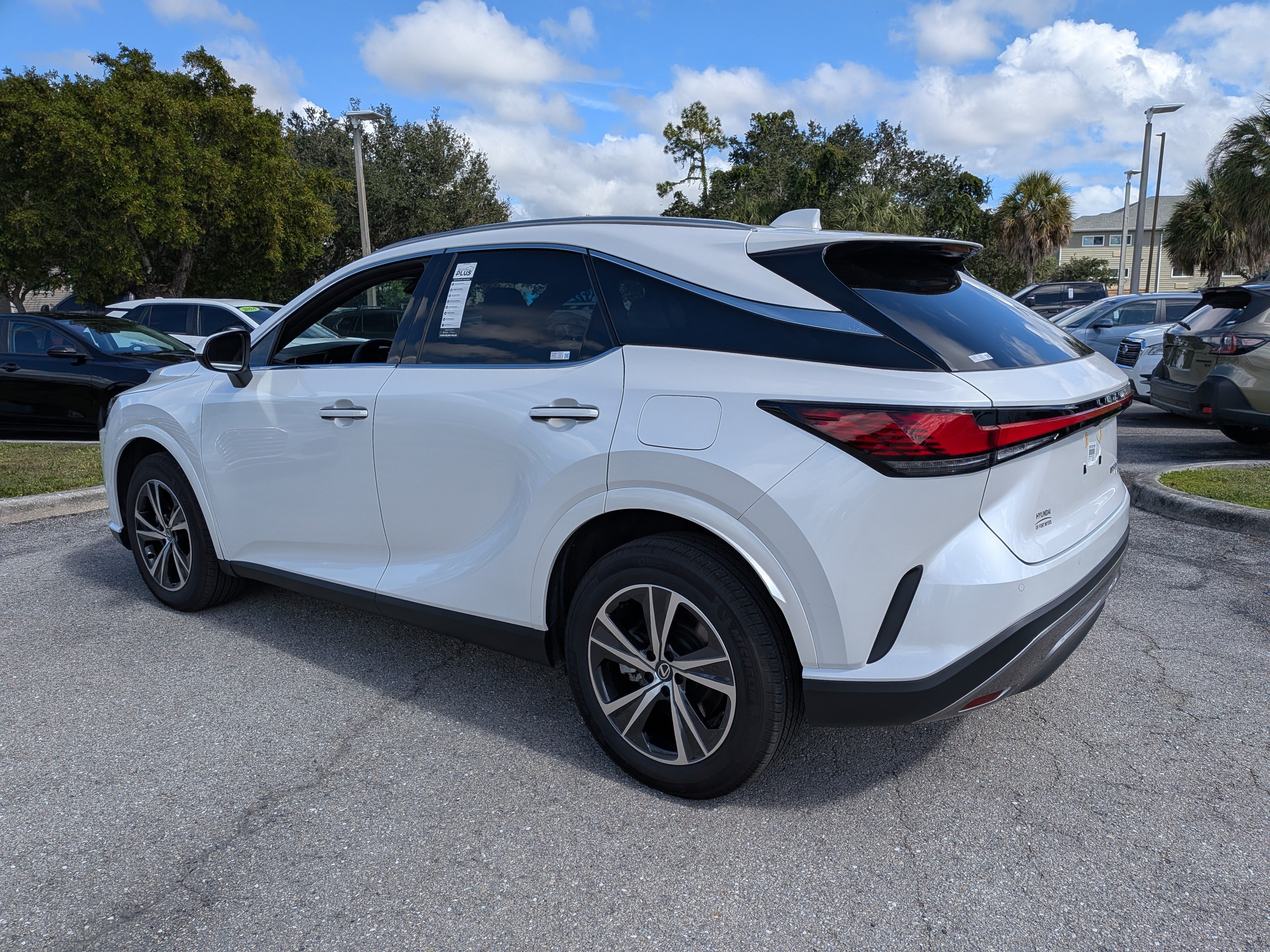 Used 2026 Lexus RX 350h AWD/4WD image 6