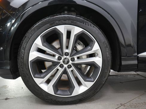 Used 2023 Audi Q7 3.0T Prestige AWD/4WD image 33