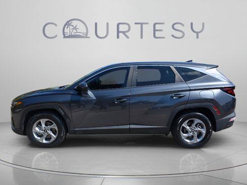 Certified 2024 Hyundai Tucson SE FWD image 2