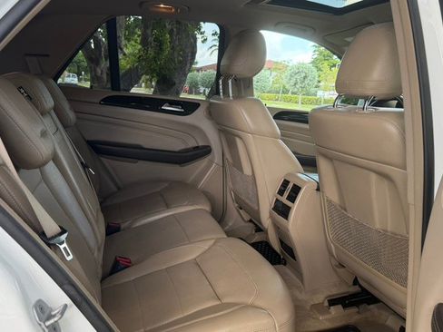 Used 2015 Mercedes-Benz ML 350 4MATIC w/ Premium 1 Package image 29