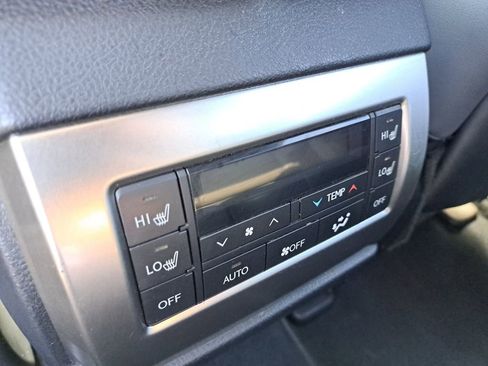 Used 2022 Lexus GX 460 Premium w/ Premium Package image 9