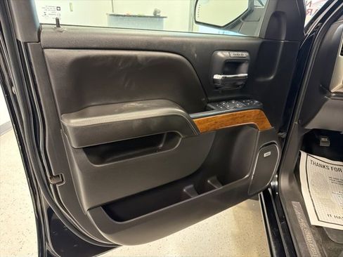 Used 2018 Chevrolet Silverado 1500 High Country image 36