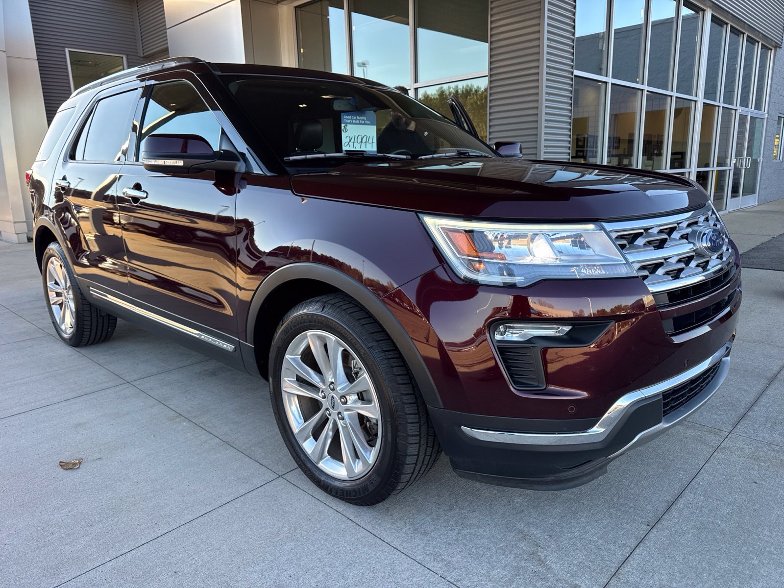 Certified 2019 Ford Explorer Limited w/ Ford Safe & Smart Package AWD/4WD image 10