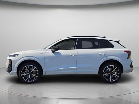 New 2026 Audi Q3 quattro 2.0T image 2