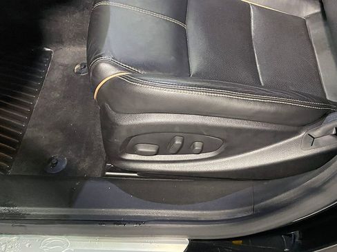 Used 2016 Chevrolet Impala LTZ w/ Enhanced Convenience Package image 20