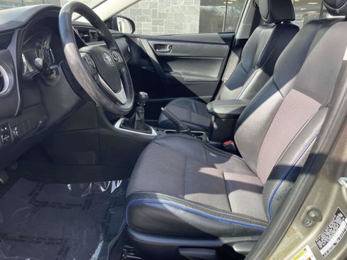 Used 2019 Toyota Corolla SE image 13