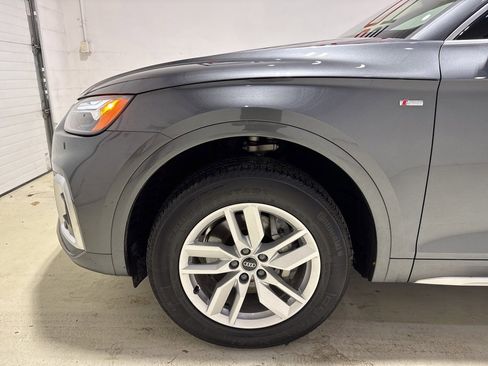 Used 2022 Audi Q5 2.0T Premium w/ Convenience Package image 7