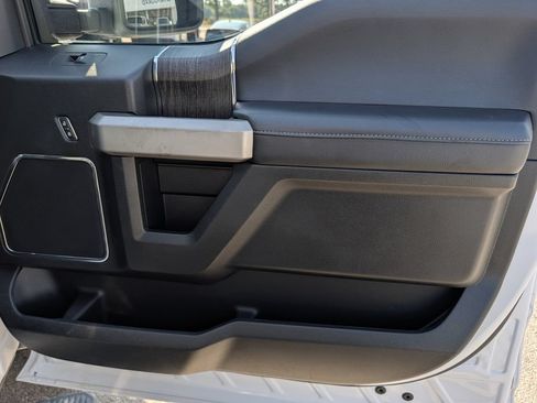 Used 2020 Ford F250 Lariat w/ Lariat Ultimate Package AWD/4WD image 35