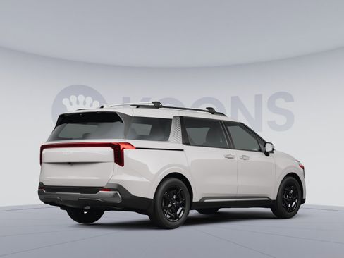 Used 2025 Kia Carnival SX Prestige image 4