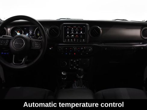 Used 2023 Jeep Wrangler Unlimited w/ Sun & Screen Package AWD/4WD image 13