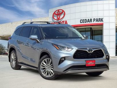 Used 2024 Toyota Highlander Platinum