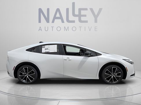 New 2026 Toyota Prius XLE FWD image 6