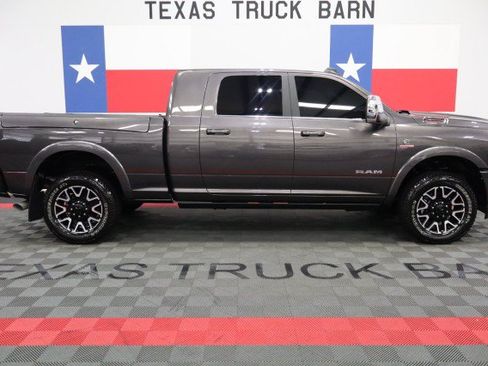 Used 2025 RAM 3500 Longhorn AWD/4WD image 19