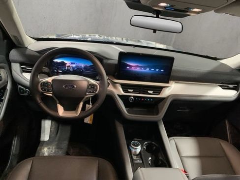 New 2026 Ford Explorer Active w/ Active Comfort Package AWD/4WD image 12