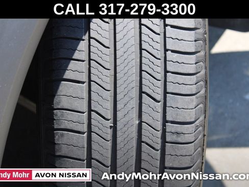 Used 2023 Nissan Rogue S AWD/4WD image 15