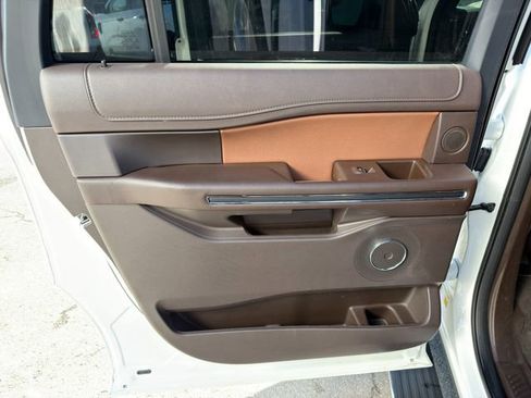 Used 2023 Ford Expedition Max King Ranch image 19
