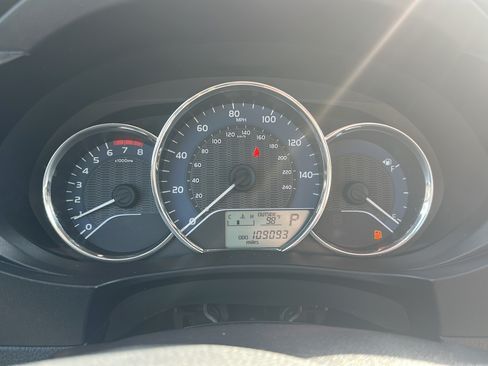 Used 2016 Toyota Corolla LE FWD image 14