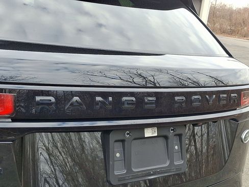 Used 2023 Land Rover Range Rover Velar R-Dynamic S image 26