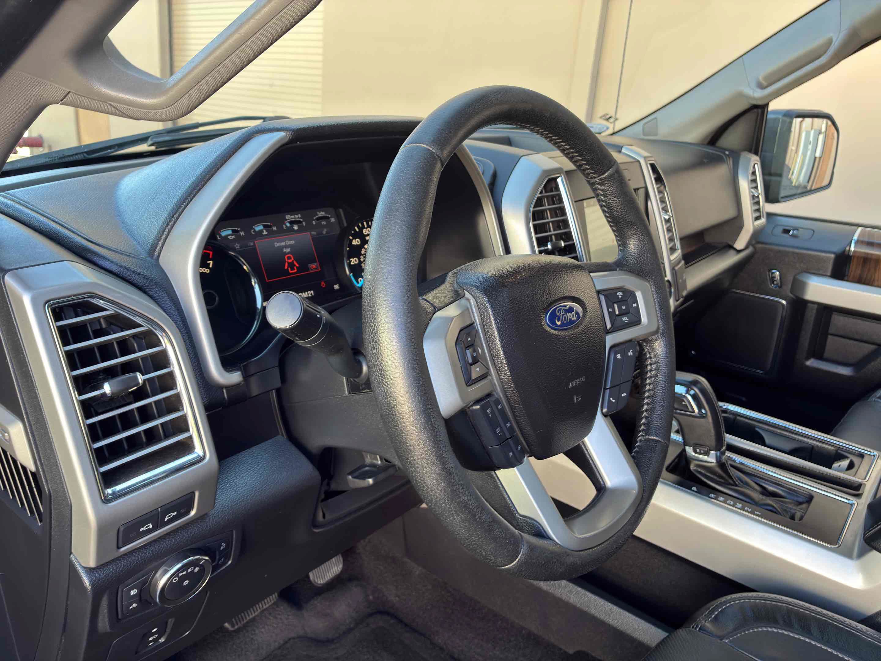 Used 2016 Ford F150 Lariat w/ Equipment Group 501A Mid AWD/4WD image 19