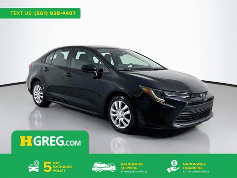 Used 2024 Toyota Corolla LE FWD image 1