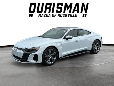 Used 2023 Audi e-tron GT Prestige image 2