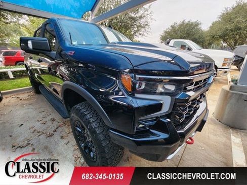 Used 2023 Chevrolet Silverado 1500 ZR2 w/ Technology Package image 1