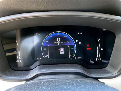 Used 2026 Toyota Corolla Cross L image 12