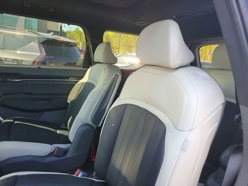 New 2026 Kia EV9 GT-Line image 11