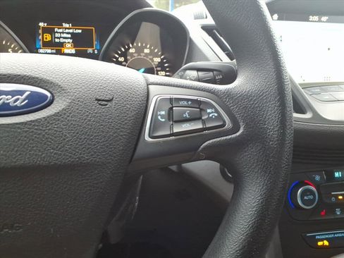 Certified 2019 Ford Escape SE image 17