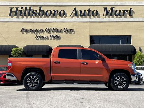 Used 2016 Toyota Tundra SR5 w/ TRD Off Road Package image 4