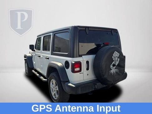 Used 2018 Jeep Wrangler Unlimited Sport S image 9