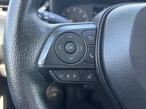 Used 2025 Toyota Corolla LE w/ Convenience Package FWD image 15