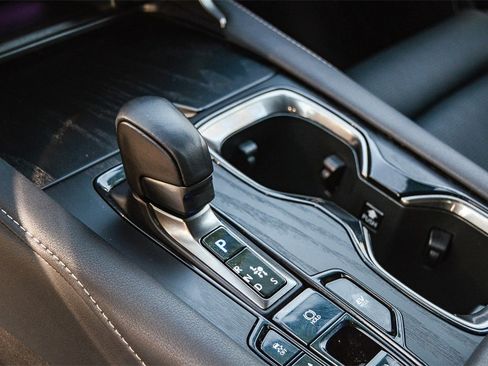 Used 2025 Lexus RX 350 image 19