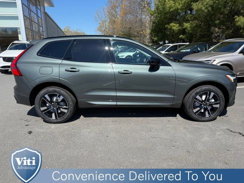 New 2026 Volvo XC60 B5 Plus w/ Protection Package Premier AWD/4WD image 9