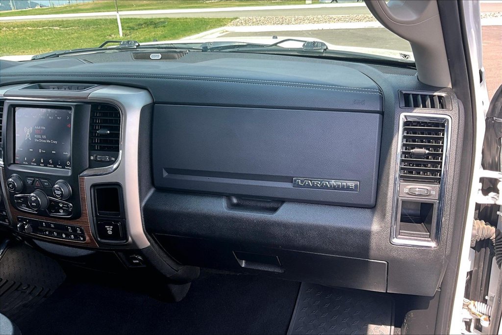 Used 2018 RAM 1500 Laramie AWD/4WD image 16