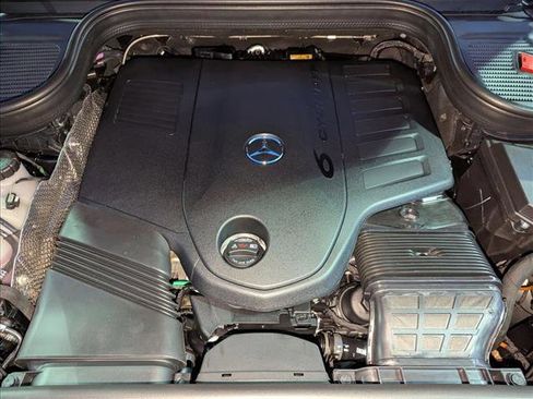 New 2026 Mercedes-Benz GLE 450 4MATIC image 16