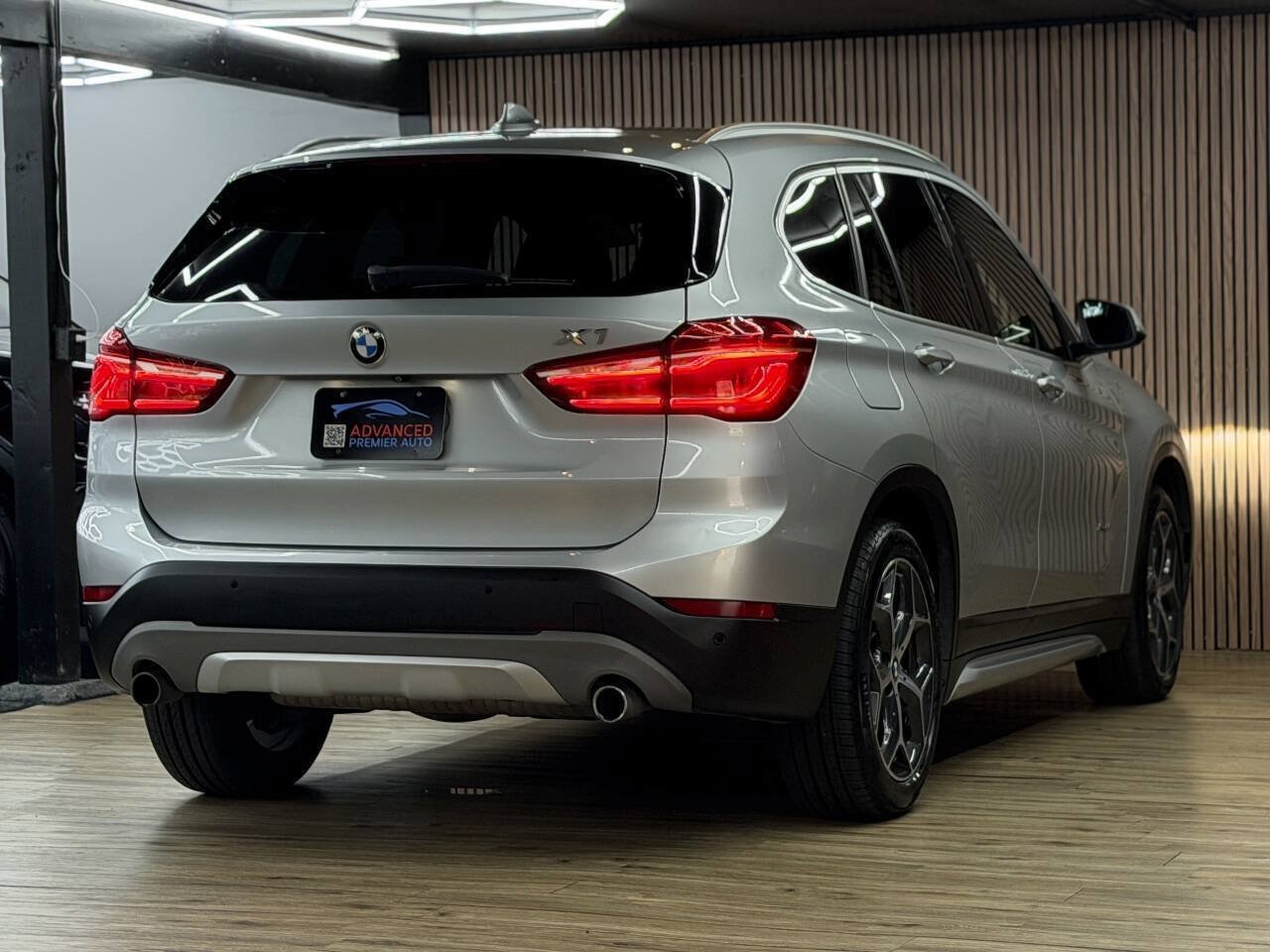 Used 2017 BMW X1 xDrive28i w/ Premium Package AWD/4WD image 14