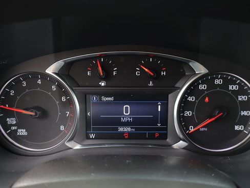 Used 2023 GMC Acadia SLE w/ Driver Convenience Package image 16