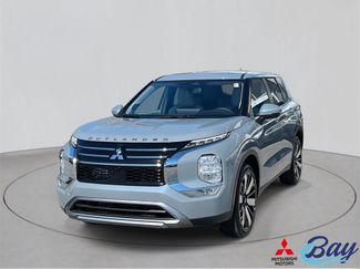 New 2026 Mitsubishi Outlander SE video 1