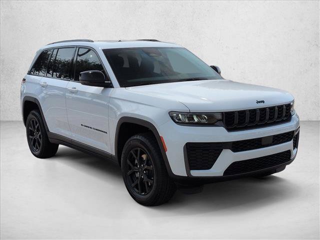New 2026 Jeep Grand Cherokee Altitude RWD image 5