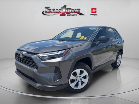 Used 2025 Toyota RAV4 LE FWD image 4