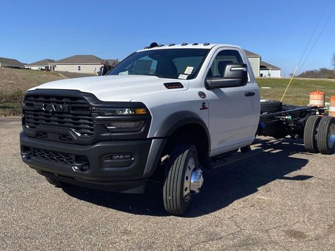 New 2026 RAM 5500 Tradesman RWD image 3