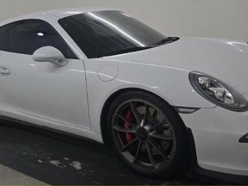 Used 2014 Porsche 911 GT3 w/ Sound Package Plus image 3