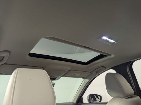 Used 2024 MAZDA CX-90 Plug-In Hybrid w/ Preferred image 13