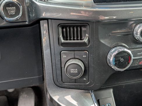 Certified 2022 Ford F150 XLT w/ Equipment Group 302A High image 25