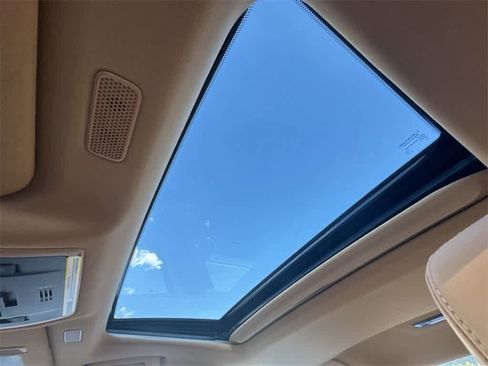 Used 2023 Lexus ES 350 image 17