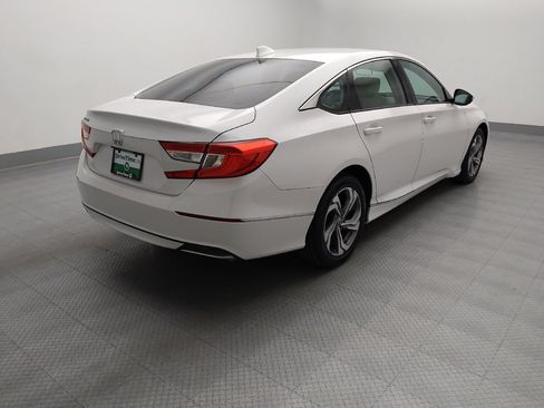 Used 2018 Honda Accord EX image 9