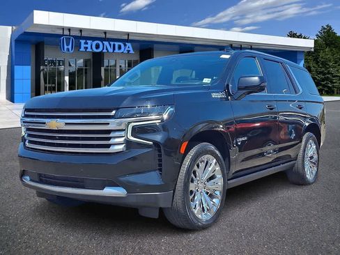 Used 2021 Chevrolet Tahoe High Country w/ Premium Package AWD/4WD image 1