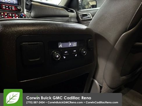 Used 2015 GMC Yukon XL Denali w/ Premium Package AWD/4WD image 35